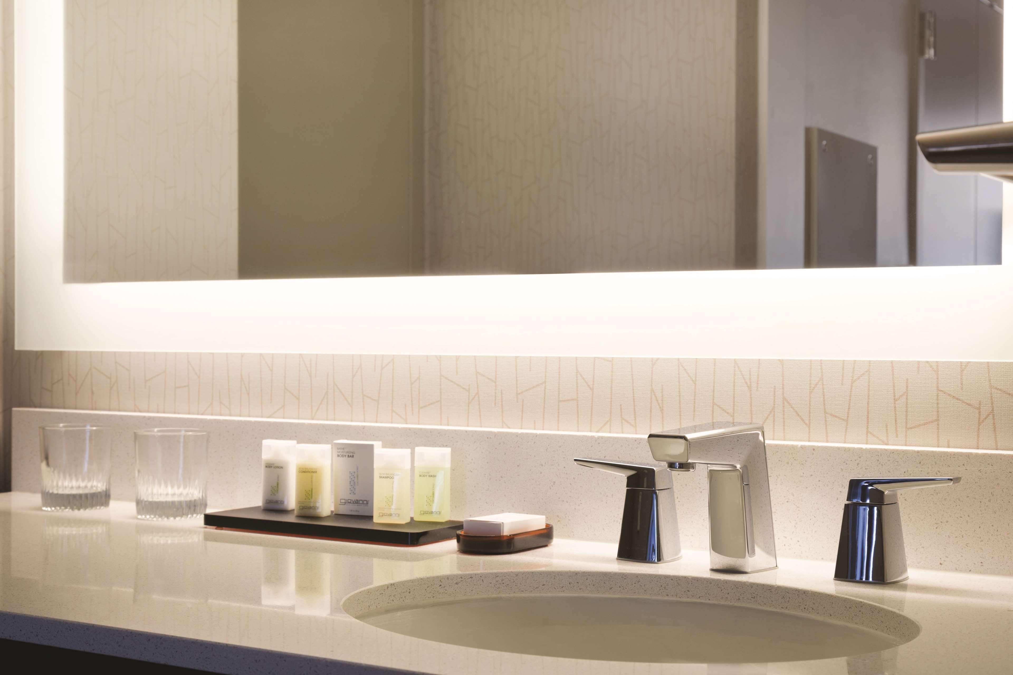 Embassy Suites By Hilton The Woodlands Luaran gambar