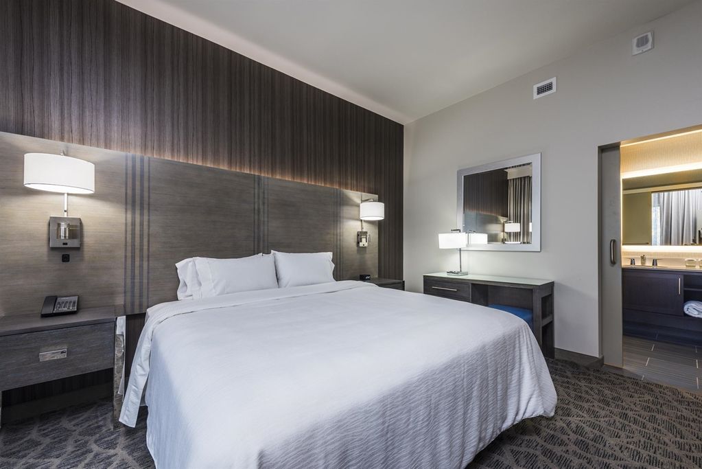 Embassy Suites By Hilton The Woodlands Bilik gambar